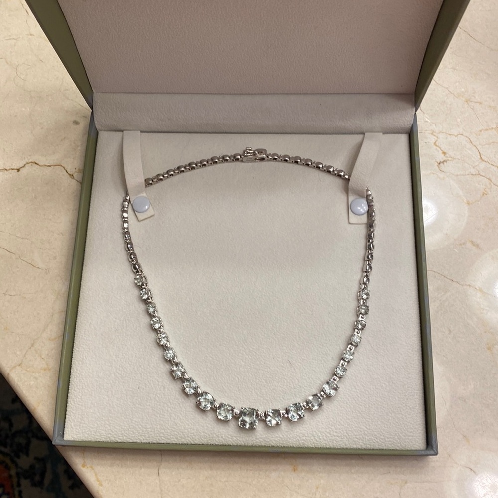 Stunner!!  Sterling silver and quartz 17 inch necklace